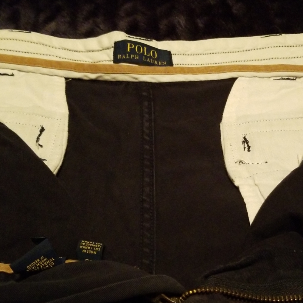 Shorts - Picture 2 of 4